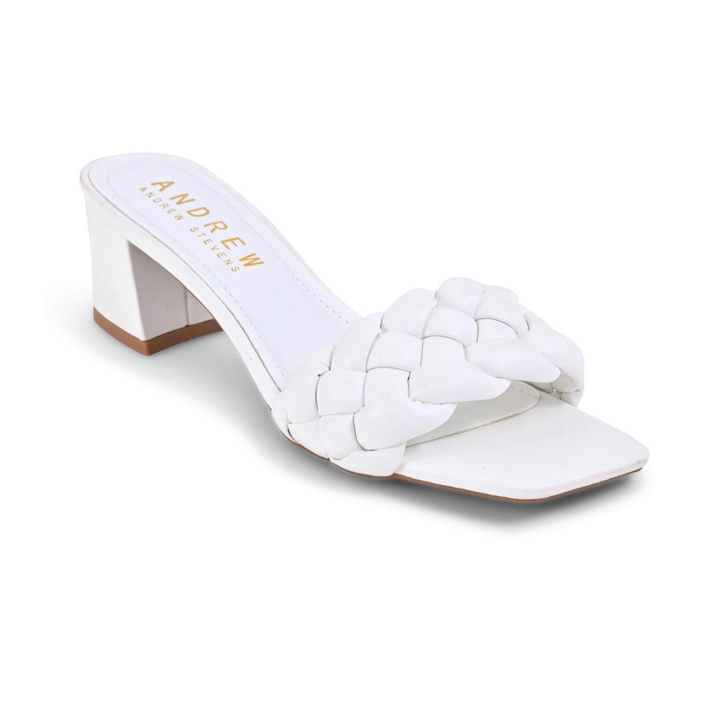 Sandals - Picture 1 of 3